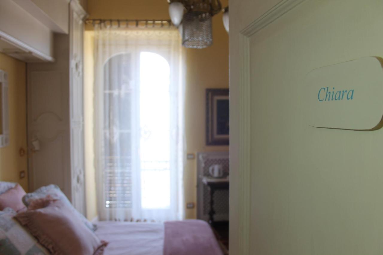 B&B Le Sorelle Napoli Esterno foto